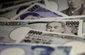 Asian FX Firms as Dollar Slips; Yen Surges on Intervention Threat