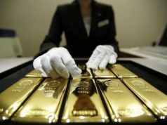 Gold Consolidates Near Record Highs After U.S. Payrolls Data