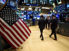 Wall Street Slides as Tech Stocks Stay Under Pressure