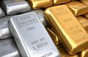 Silver Reverses Sharply on Profit-Taking as Gold Slips Below $4,500