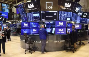 U.S. Stocks Slip in Thin Holiday Trading After Big Week