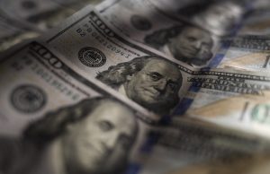 Weekly Dollar Loss Looms as UK GDP Shock Sends Pound Lower