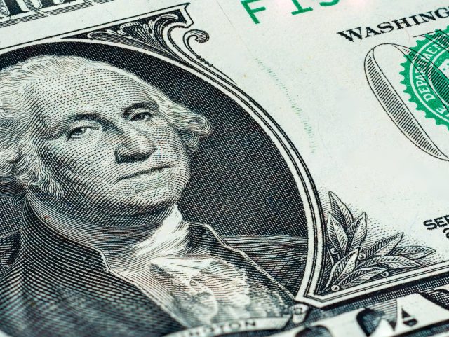 eab816-20250514-close-up-of-a-u-s-usd1-bill-2000