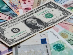 Asia FX Steady as Fed Cut Bets Hold; Rupee Sets New Low