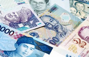 Asia FX Stalls as Fed Caution Grows; Rupee Near Record Low