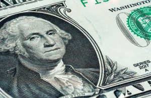 Investors Turn Cold on the Dollar as Market Risks Mount