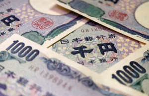 Yen Jumps to Two-Month High as Markets Brace for Possible Intervention
