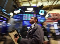 Wall Street Slides After Trump Taps Fed Critic Warsh as Powell Successor