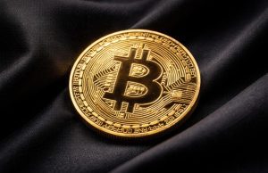 Bitcoin Slides Below $90,000 as Fiscal Fears and Greenland Tensions Hit Risk