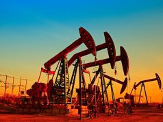Oil Slides as US–Iran Tensions Ease and Dollar Strengthens
