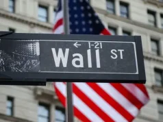 Dow, S&P, Nasdaq Fall More Than 1% on Tech Slump, Soft Labor Data