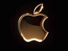 Apple Defies Tech Selloff, Shares Rise Despite AI Concerns