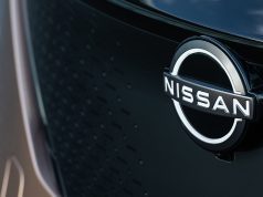 Nissan Profit Plunges Despite Lower Loss Outlook