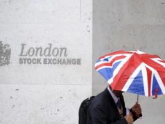 Geopolitical Fears Drag FTSE 100 Lower, Pound Hits Fresh Weakness