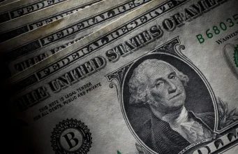 Dollar Drops for Second Week as Markets Bet on Iran Peace Deal