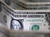 Dollar Climbs as Iran Diplomacy Headlines Shake Market Sentiment