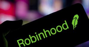 Retail Trading Boom? Robinhood Stock Soars as SEC Drops $25K Rule