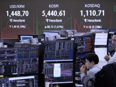 Asia Stocks Slide as Iran Tensions Rise; Australia Hit by Hawkish RBA