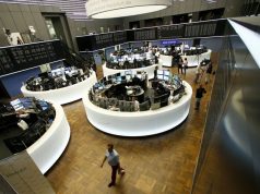 European Stocks Rise as Oil Falls After Trump Pauses Hormuz Operation