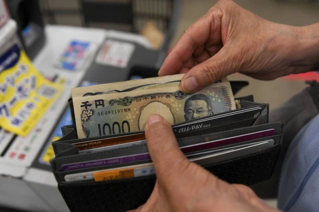 japan-household-spending