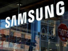 Samsung Shares Fall as Labor Strike Fears Grow