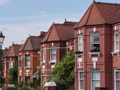 UK Home Prices Slip as Iran War Fuels Mortgage and Market Fears