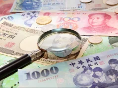 Asian Currencies Mixed as Hawkish Warsh Boosts Dollar, Yen Near 160