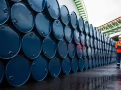 Crude Oil Inventories Rise Unexpectedly as Demand Weakens