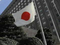 Japan Industrial Production Unexpectedly Rises as Retail Sales Surge