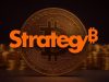 Strategy Builds $1.6B Cash Reserve After $2B Share Sale, Pauses Bitcoin Buys