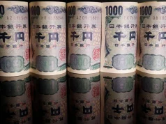 Yen Leads Asian Currencies Higher as Fed Rate Hike Bets Fade