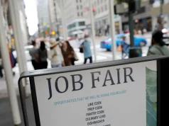 US Jobless Claims Fall as Labor Market Shows Fresh Signs of Strength