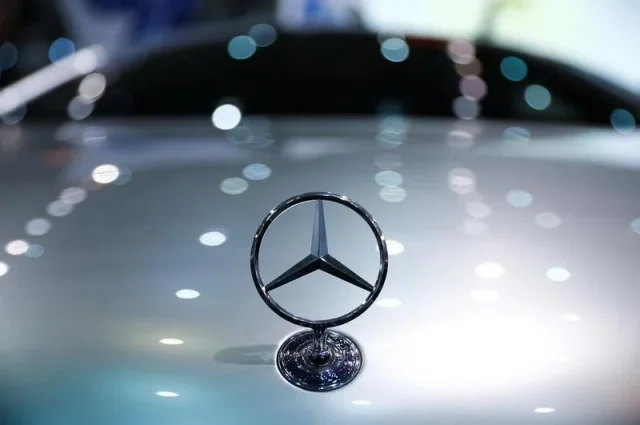 mercedes-stock